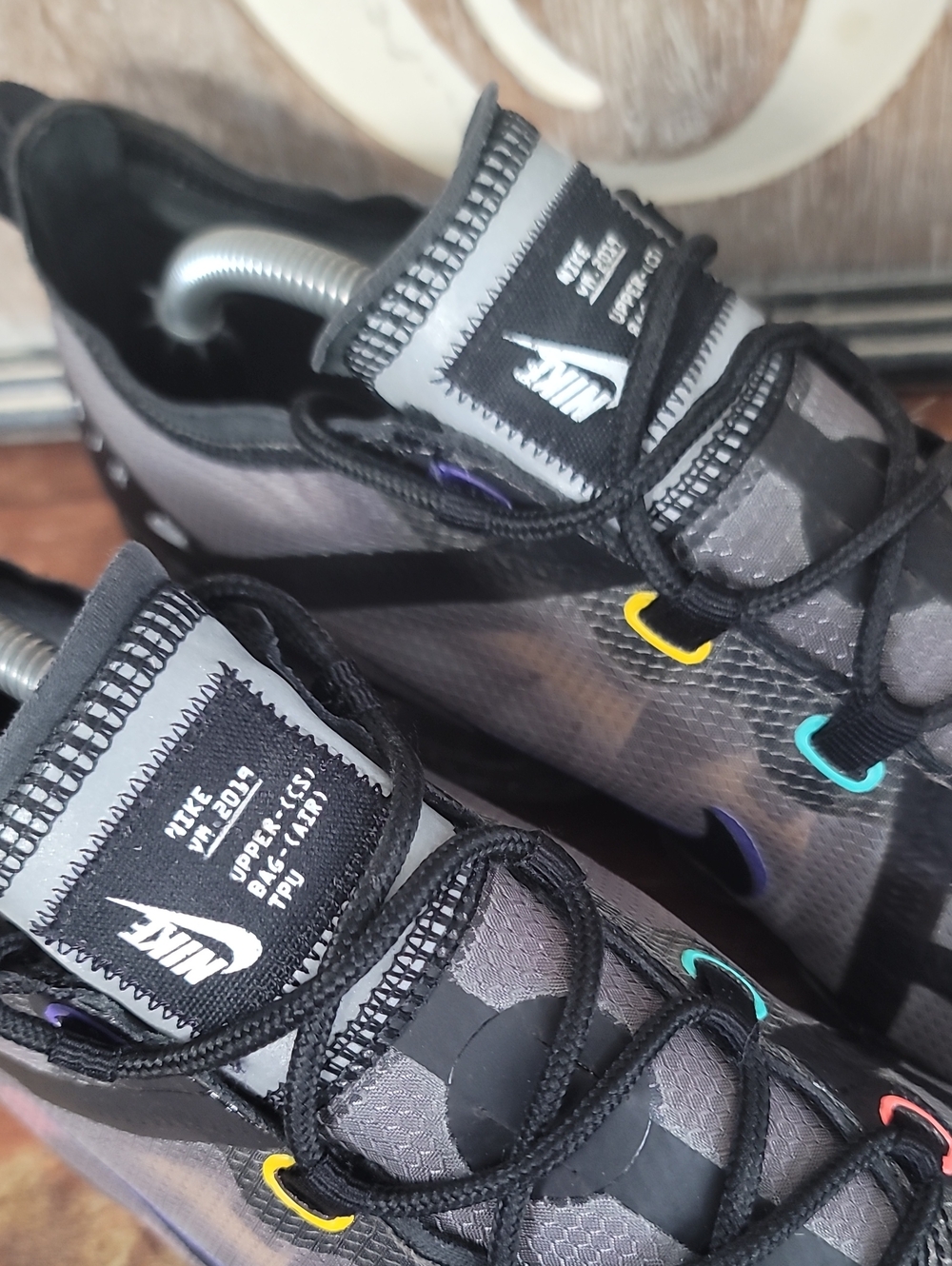 Nike Air VaporMax 2019 SE 'Wind Breaker' Mens 10.5 Good Condition Fast Shipping - Picture 8 of 16